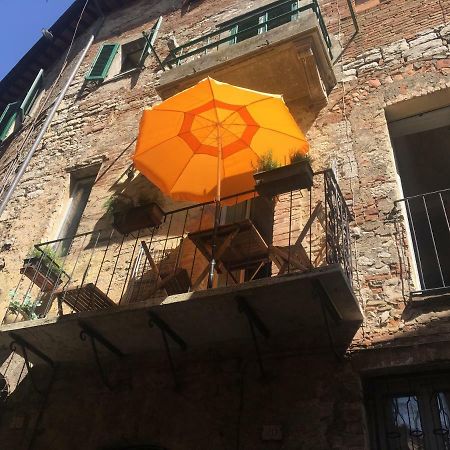 Appartement Il Rifugio Dell' Artista à Todi Extérieur photo