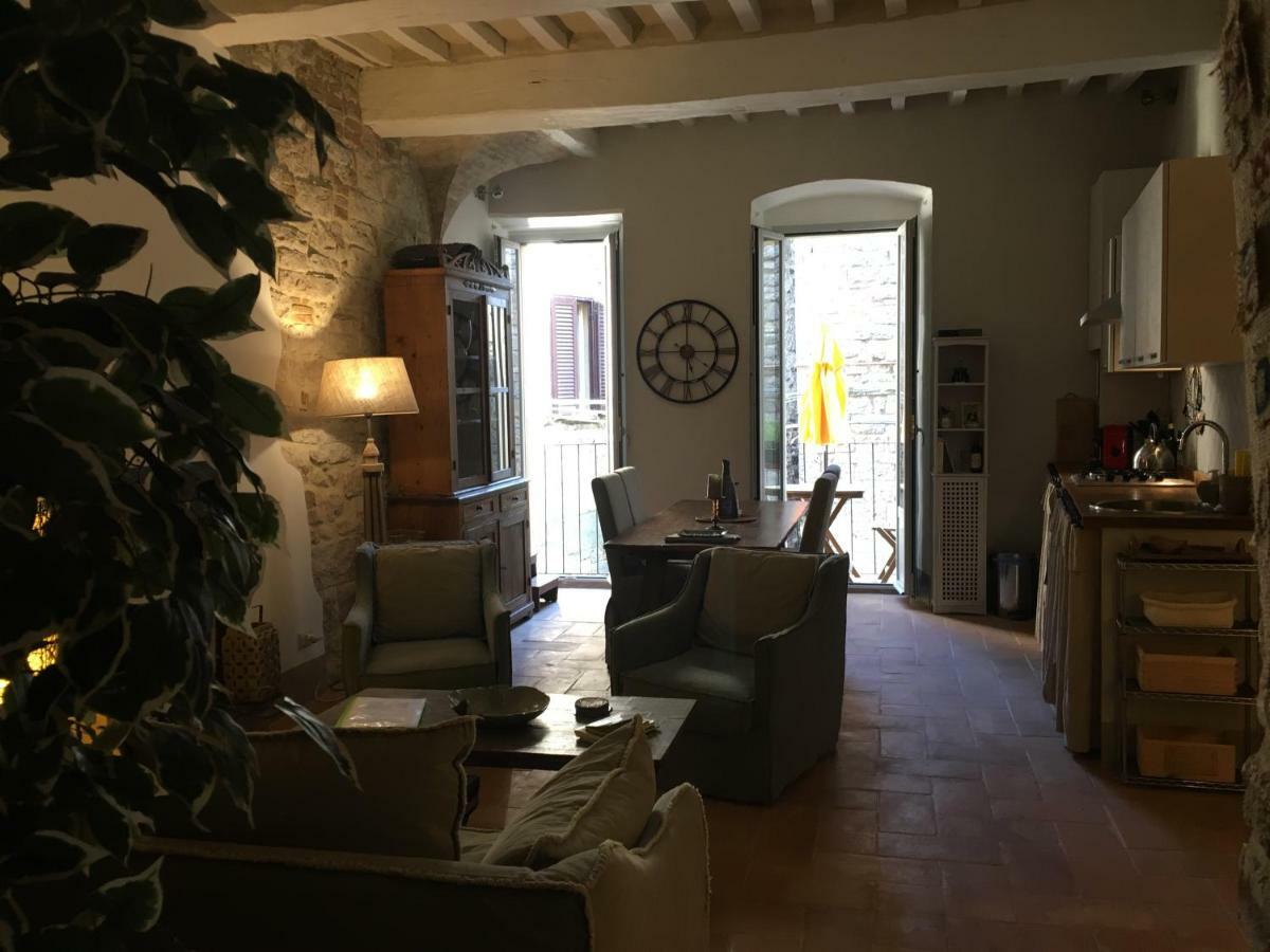 Appartement Il Rifugio Dell' Artista à Todi Extérieur photo