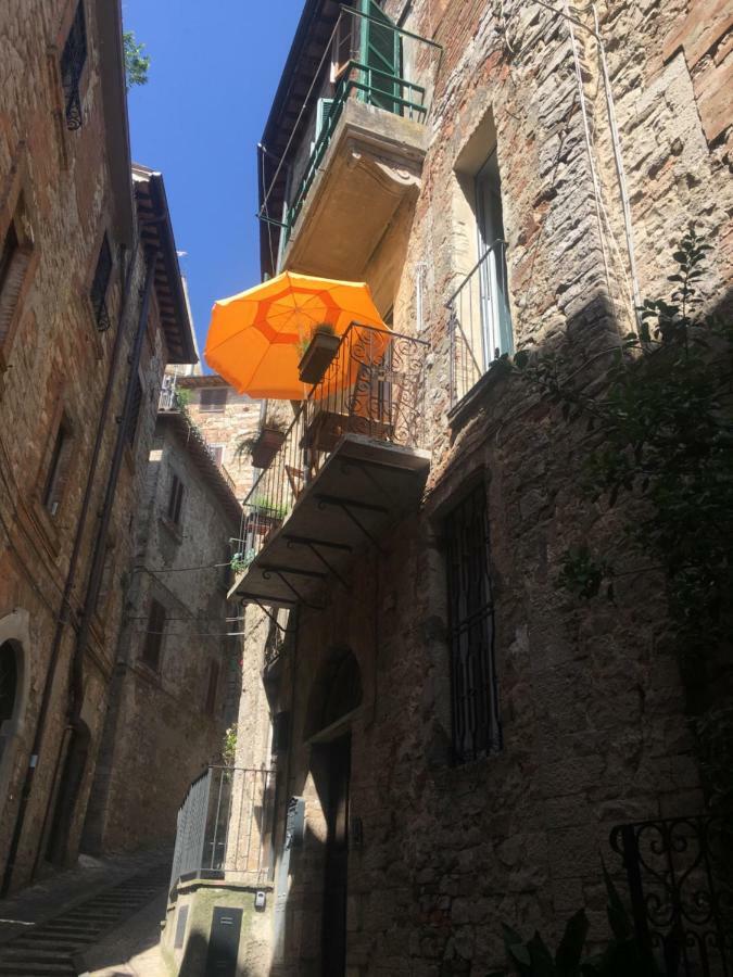 Appartement Il Rifugio Dell' Artista à Todi Extérieur photo