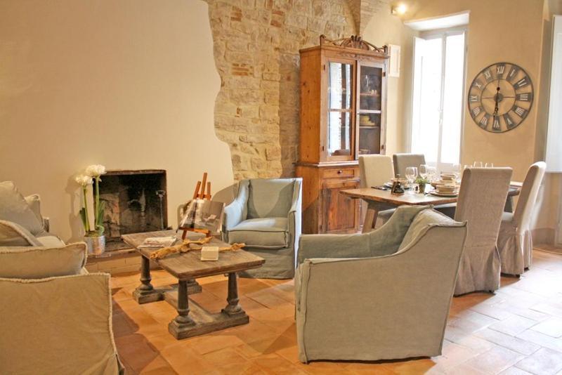 Appartement Il Rifugio Dell' Artista à Todi Extérieur photo